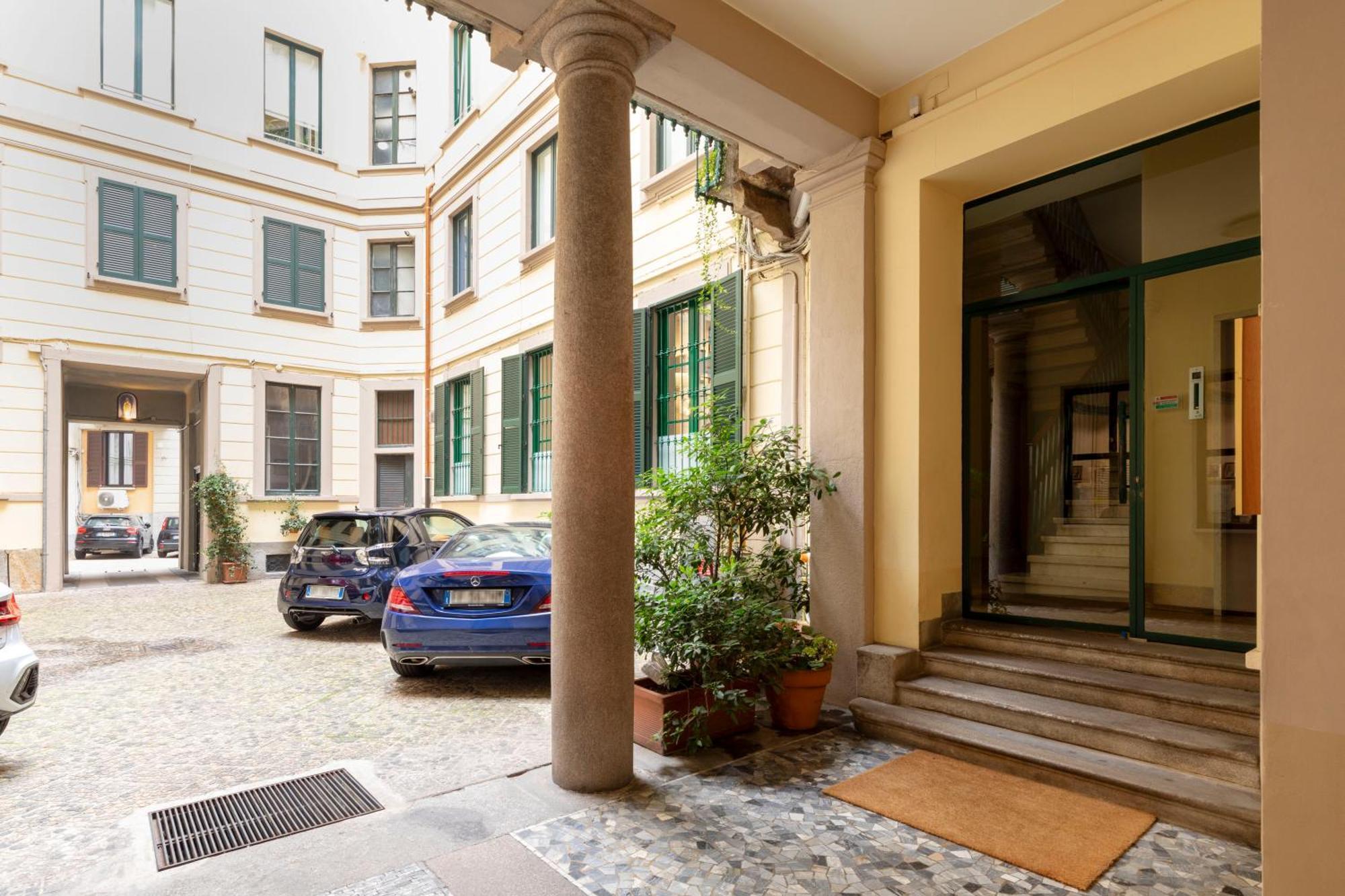 Volta Accomodation Milan Bagian luar foto